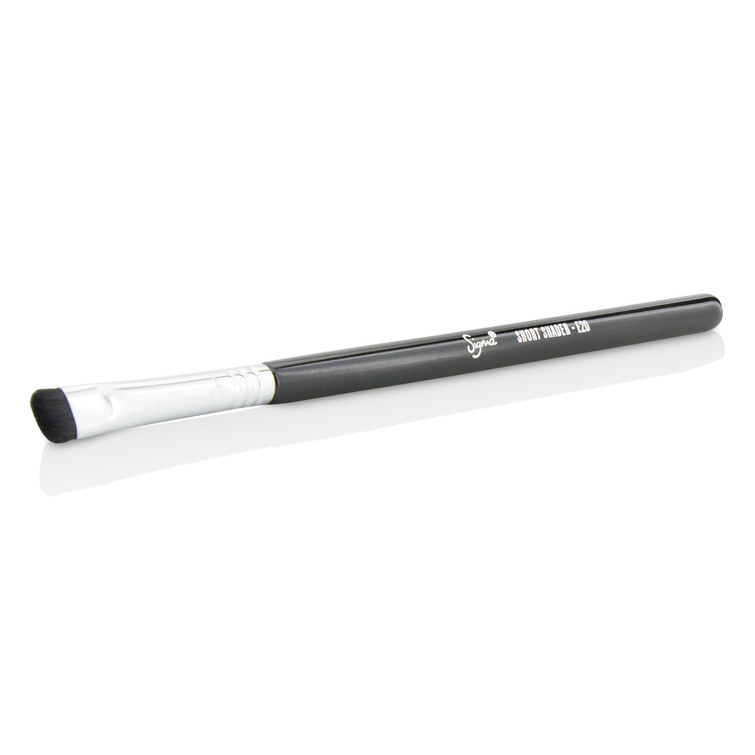 Sigma Beauty E20 Short Shader Brush Picture Color