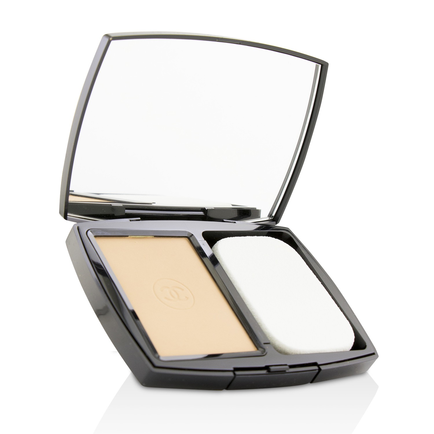 Chanel Le Teint Ultra Ultrawear Flawless Compact Foundation Luminous Matte Finish SPF15 13g/0.45oz