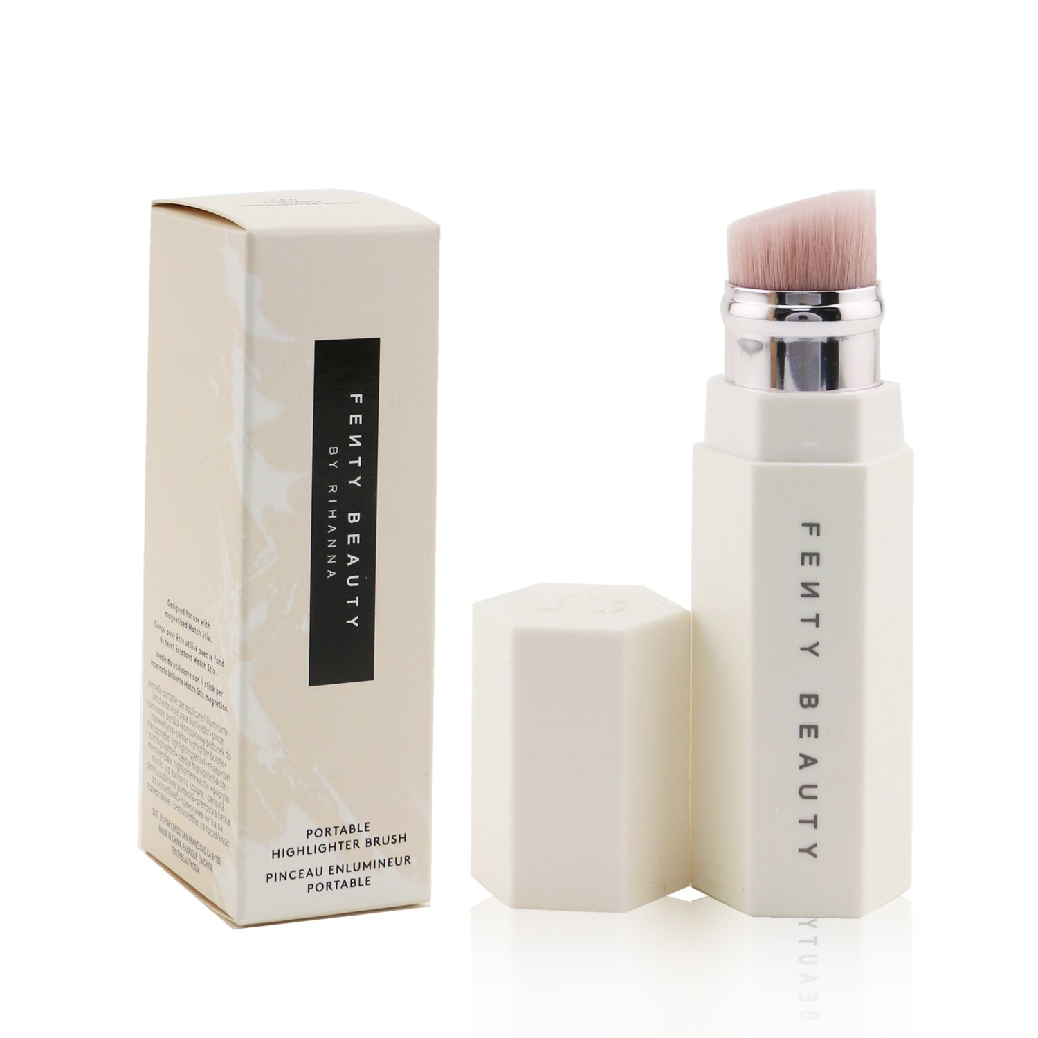Fenty Beauty by Rihanna Portable Highlighter Brush 140 Picture Color