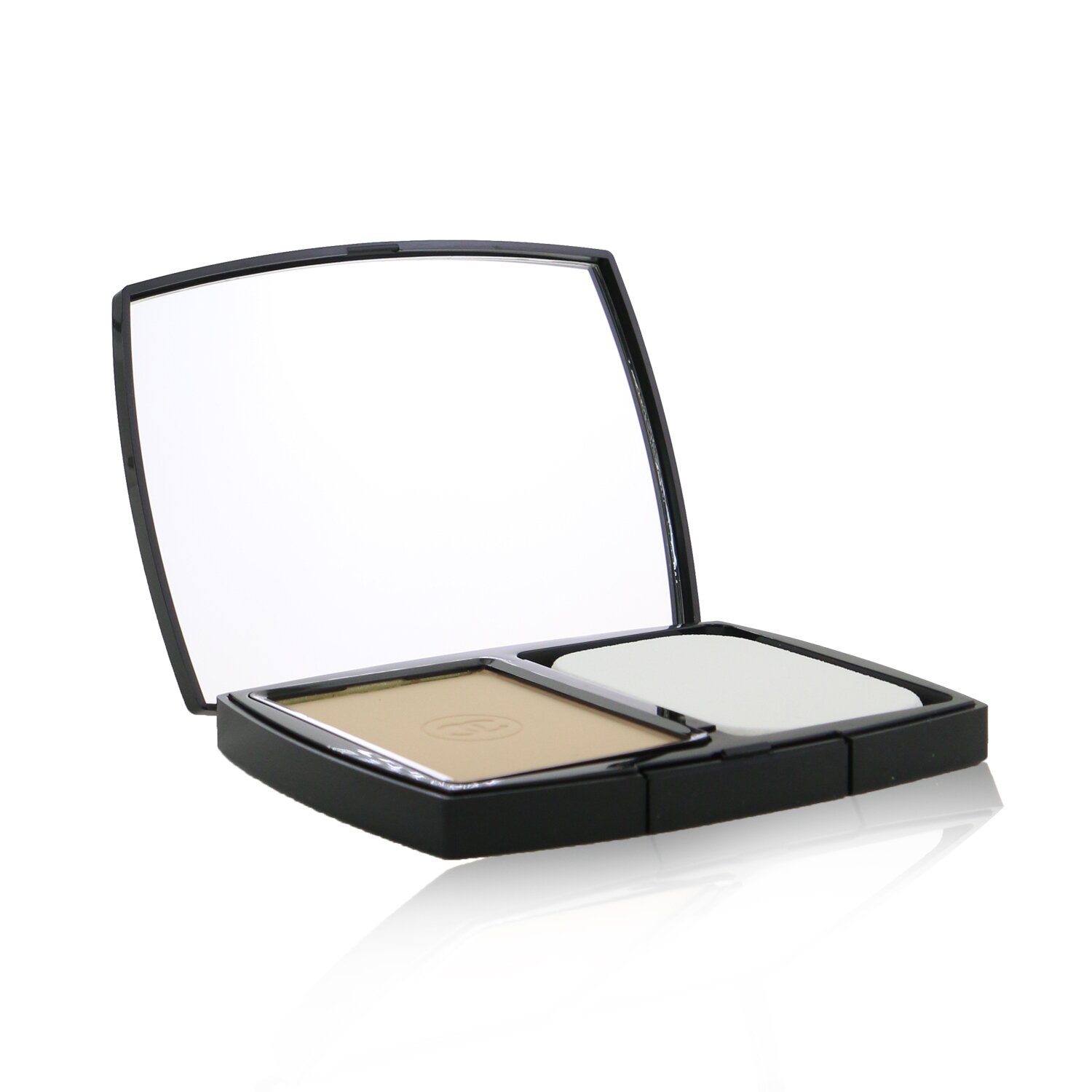 Chanel Ultra Le Teint Ultrawear All Day Comfort Flawless Finish Compact Foundation 13g/0.45oz
