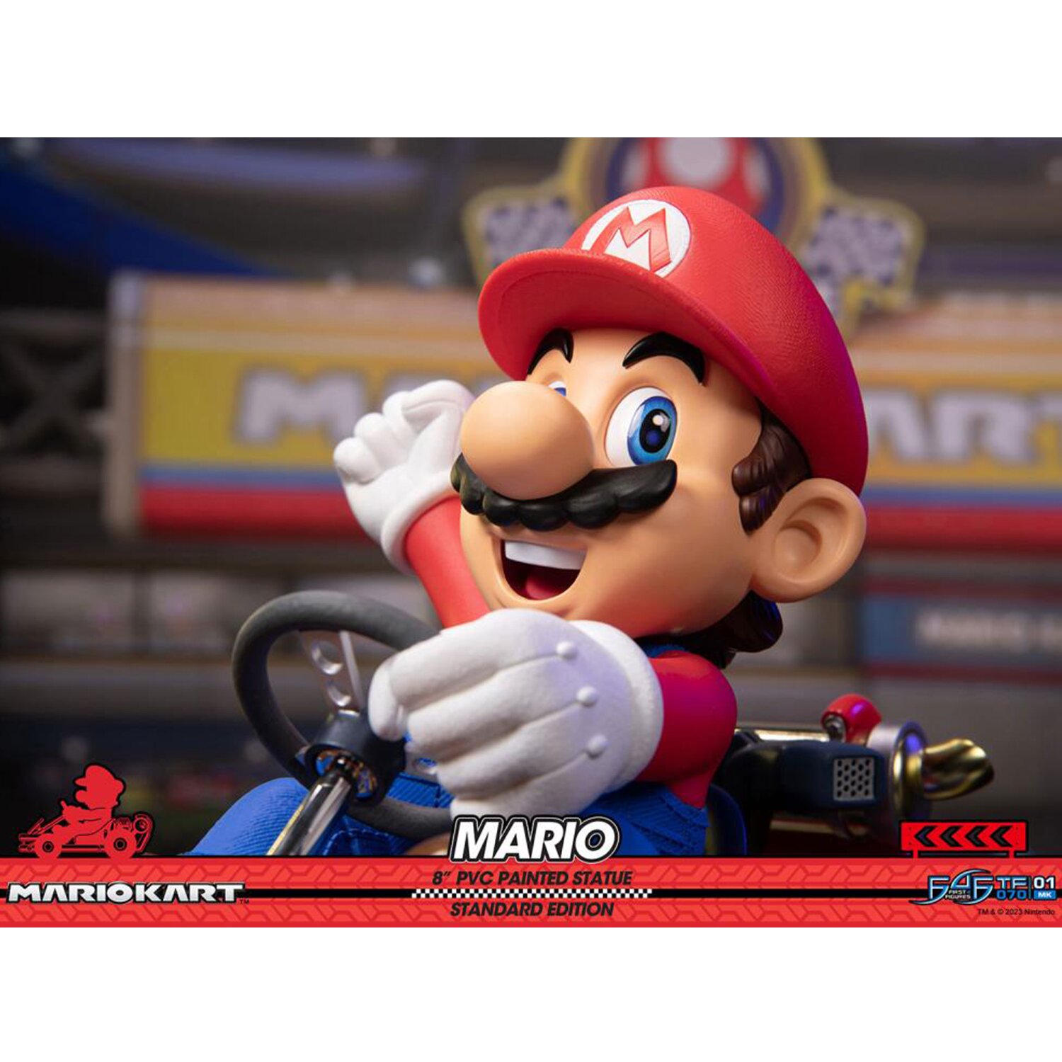 FIRST 4 FIGURES Mario Kart - Mario (Standard Edition) 30 x 30 x 22cm