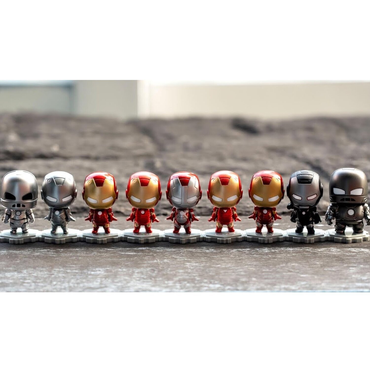 Hot Toys 鋼鐵奇俠3 - 鋼鐵奇俠Cosbi 盲盒公仔系列 (隨機款 盲盒一個) 6 x 6 x 10cm