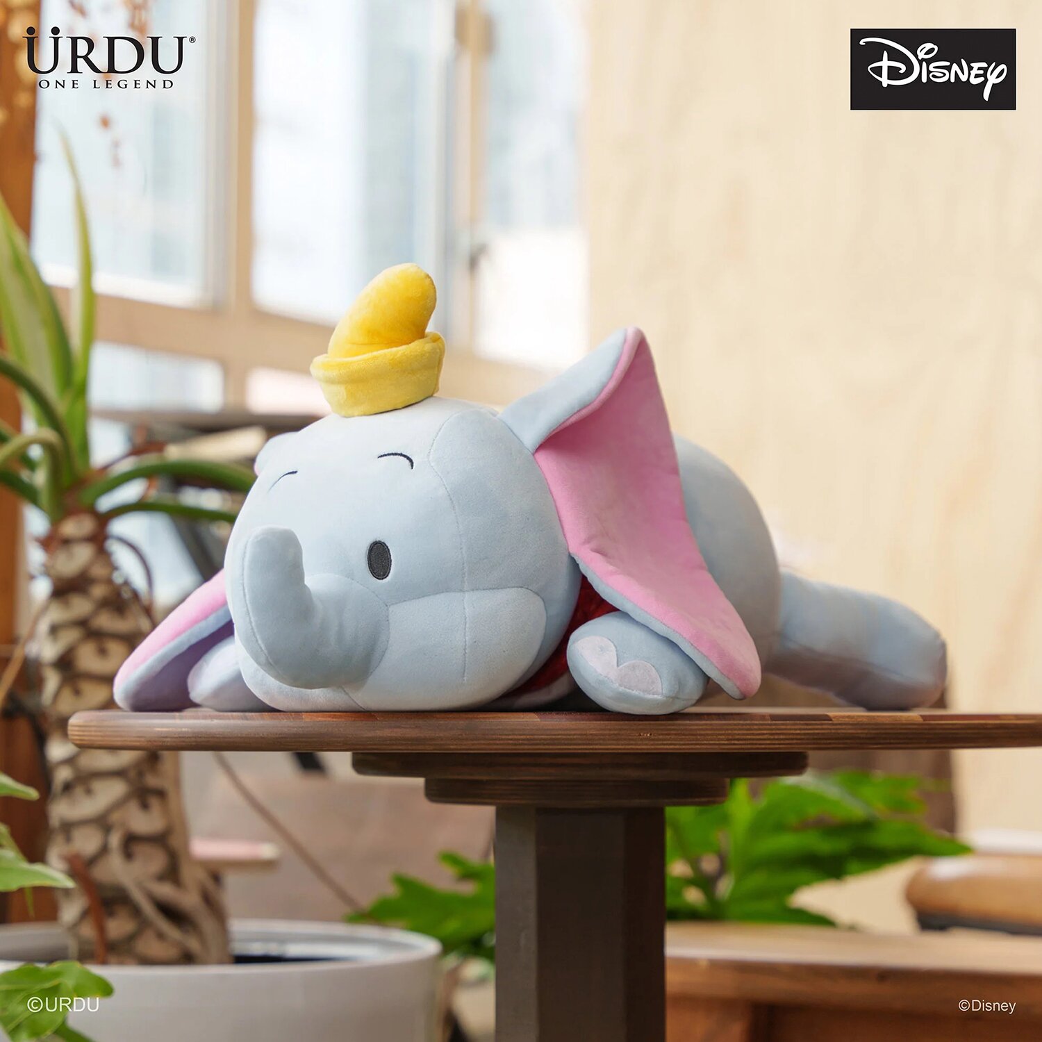 Urdu Huggies Series - Dumbo 59 x 40 x 20cm