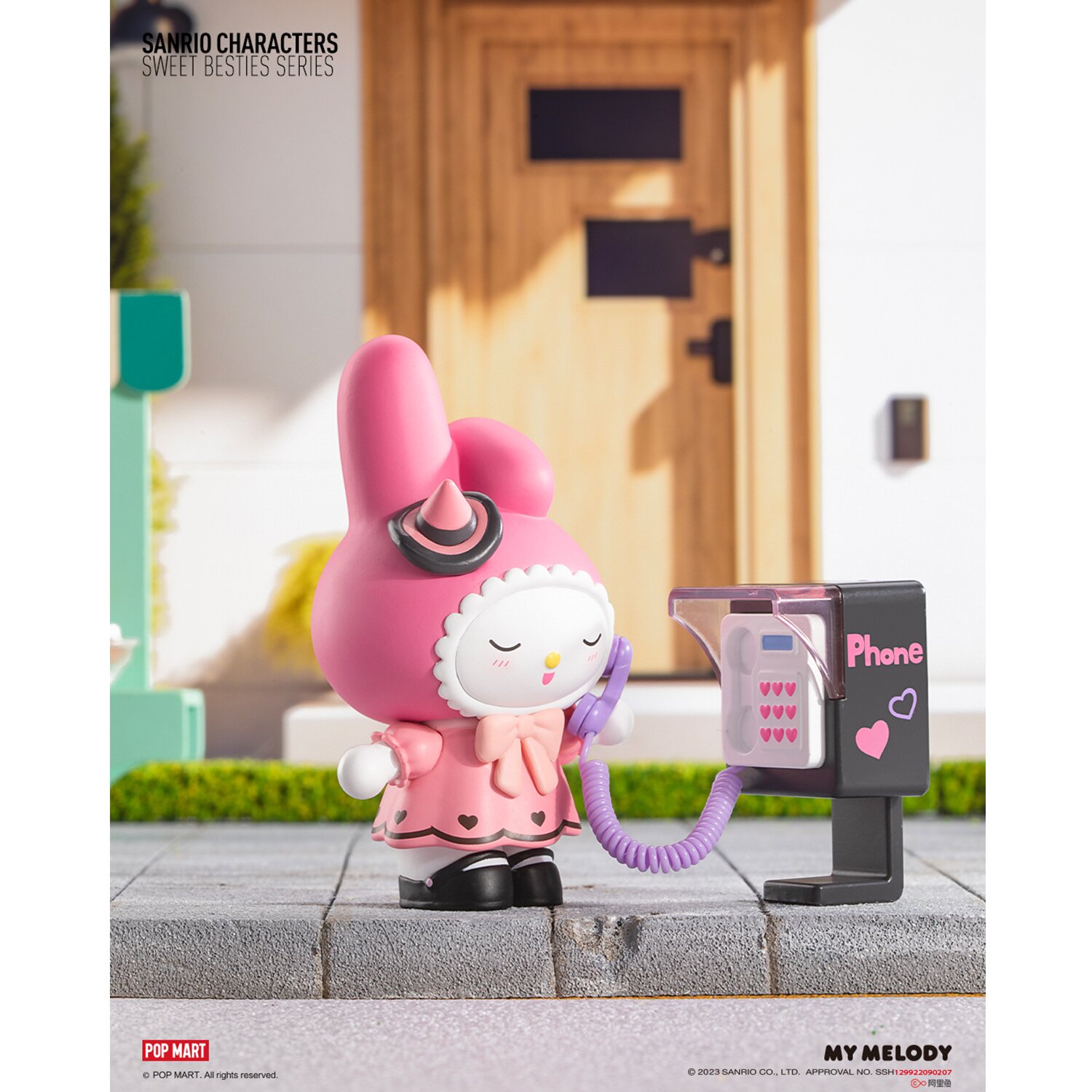 Popmart Sanrio characters Sweet Besties Series (Individual Blind Boxes) 7x11x7cm