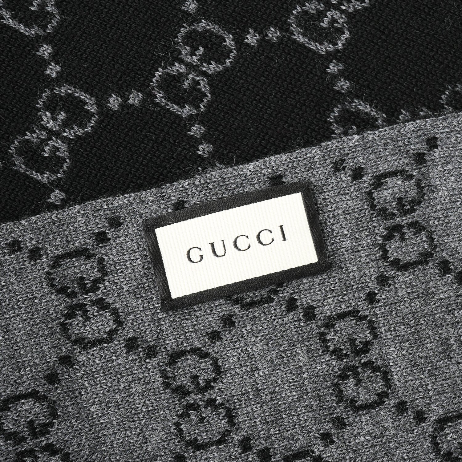 Gucci Unisex Guccissima Scarf 325806 Graphite